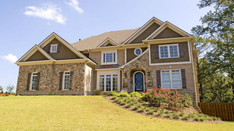 Factors to Consider When Touring Off-Campus Student Apartments by JMU