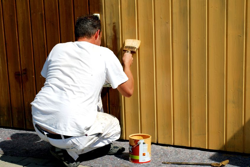 What to Expect When Working with a Garage Door Repairman in Athens, GA