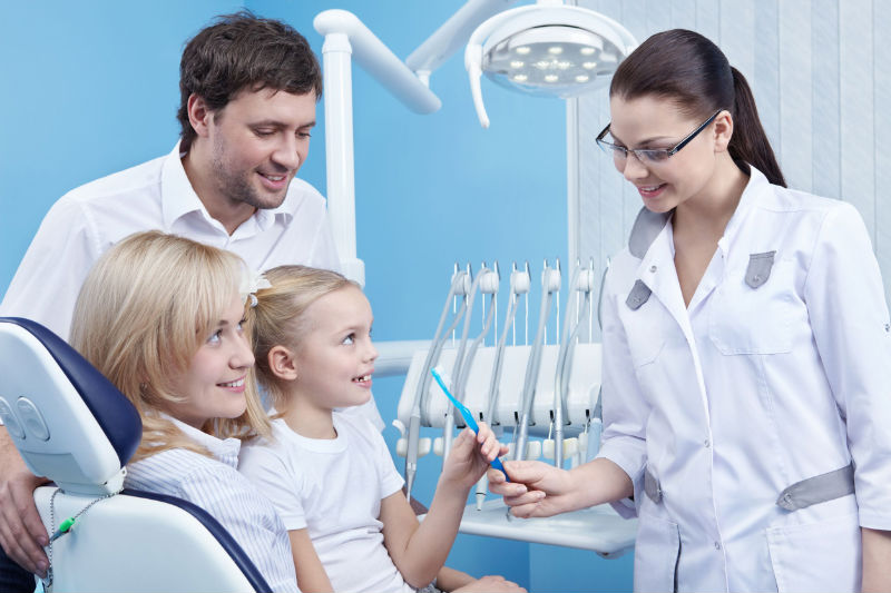 3 Early Signs of Gum Disease to Watch Out for in Short Hills, NJ